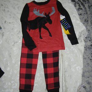 NWT Saint Eve Youth 2-piece PJ Set Moose  Pjs size 6 Black Red Plaid